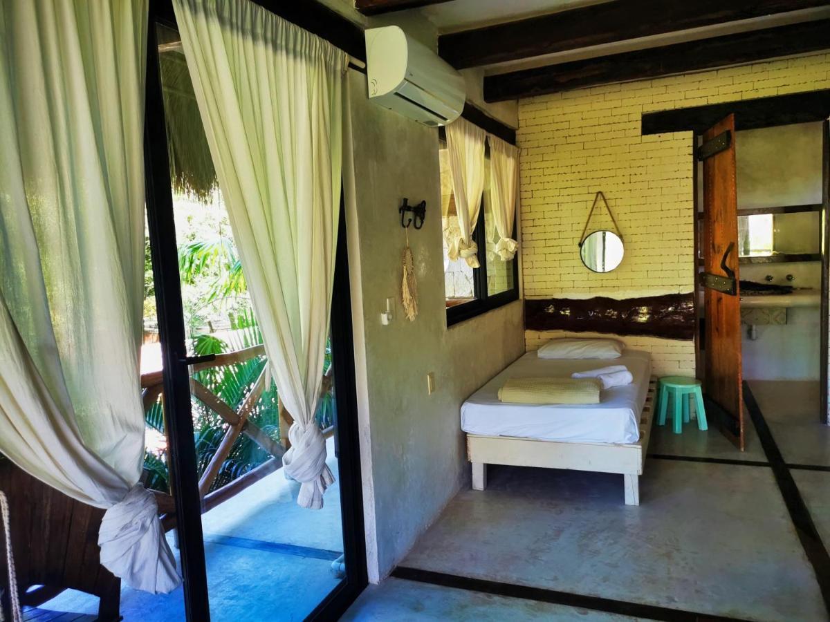 Отель La Casa De Mia Тулум Экстерьер фото